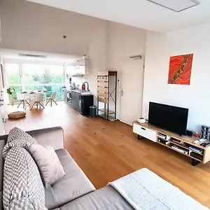 Apartment Rooftop Terrace, Free Garage Parking And Pool!, Wien